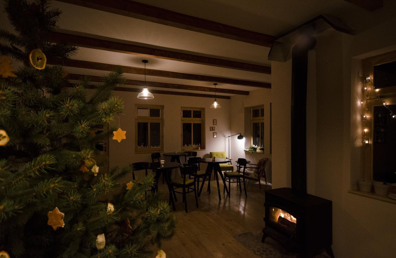 Bed and Breakfast Ethno&Coffee House Tulip à Glozan Extérieur photo